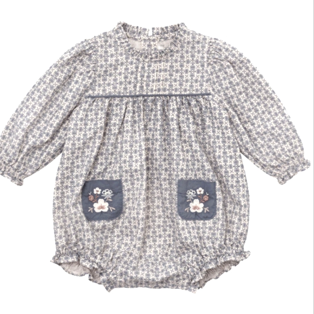 Summery Romper Size 3Yr embroidery details